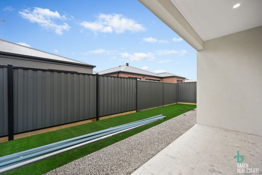 SOLD! 24 Maryland Road, Kalkallo, Vic 3064