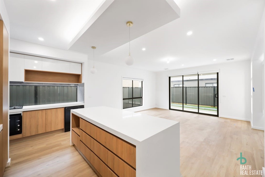 SOLD! 24 Maryland Road, Kalkallo, Vic 3064